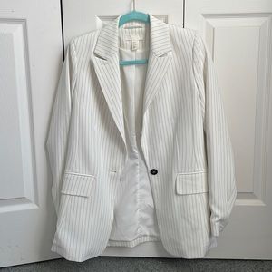 Gorgeous pin striped blazer